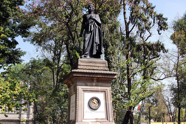25398722167_880971e579_z.jpg