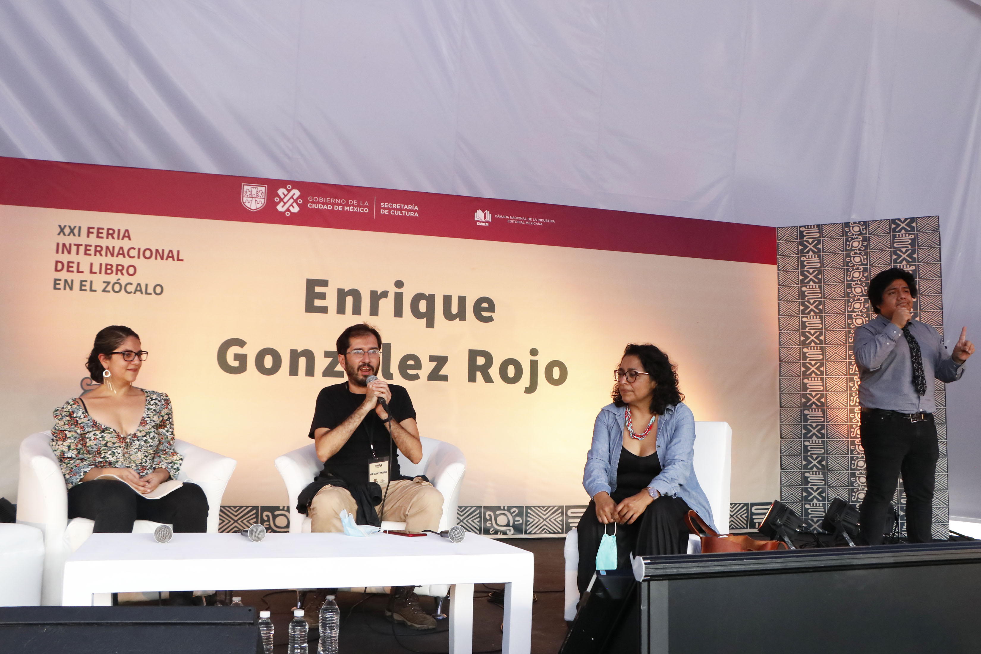 MX TV HOMENAJE A ENRIQUE GONZÁLEZ ROJO_13.jpg