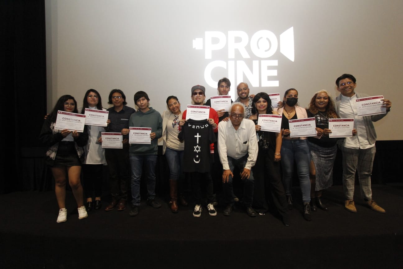 FORMACIÓN DE PRODUCTORES AUDIOVISUALES COMUNITARIOS (2).jpeg