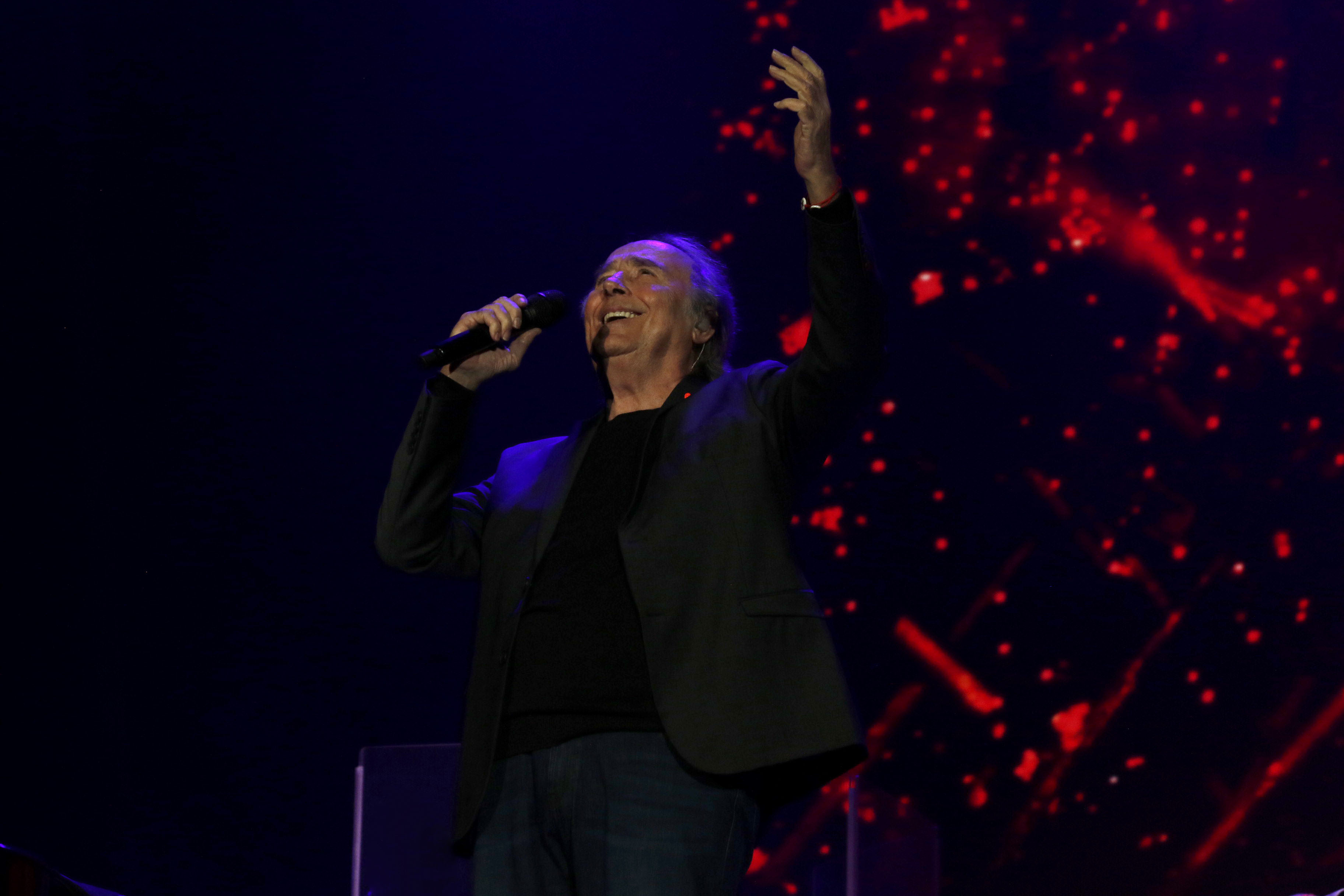 MX TV CONCIERTO SERRAT_41.jpg