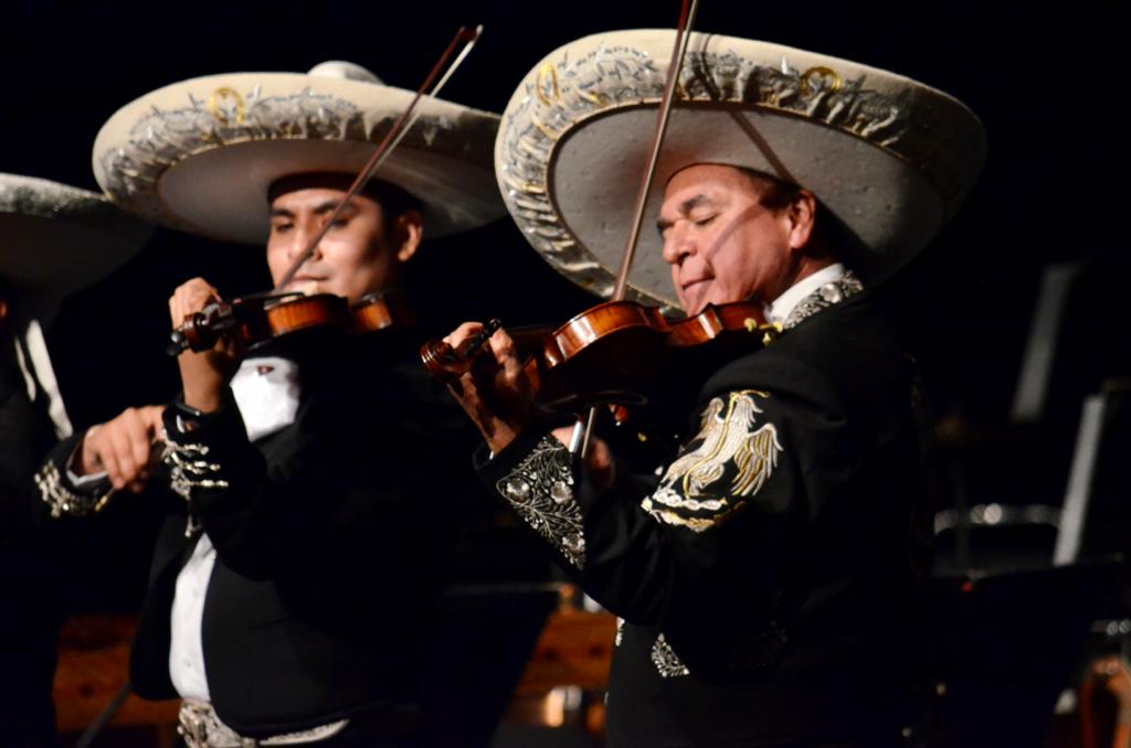 CELEBRA LA ORQUESTA TÍPICA DE LA CIUDAD DE MÉXICO SU 139 ANIVERSARIO ...